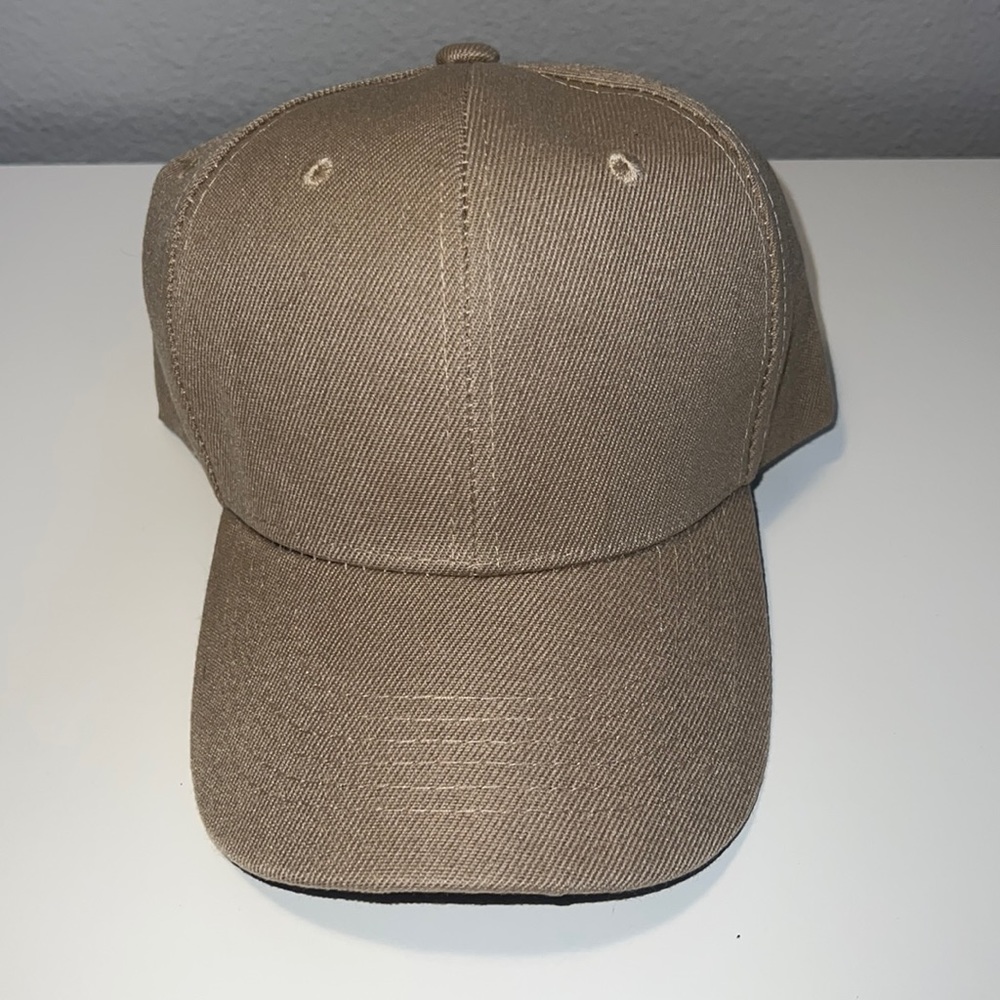 Taupe hat, never worn